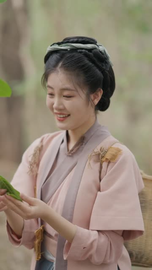 灾荒年，小农女有满仓鱼肉