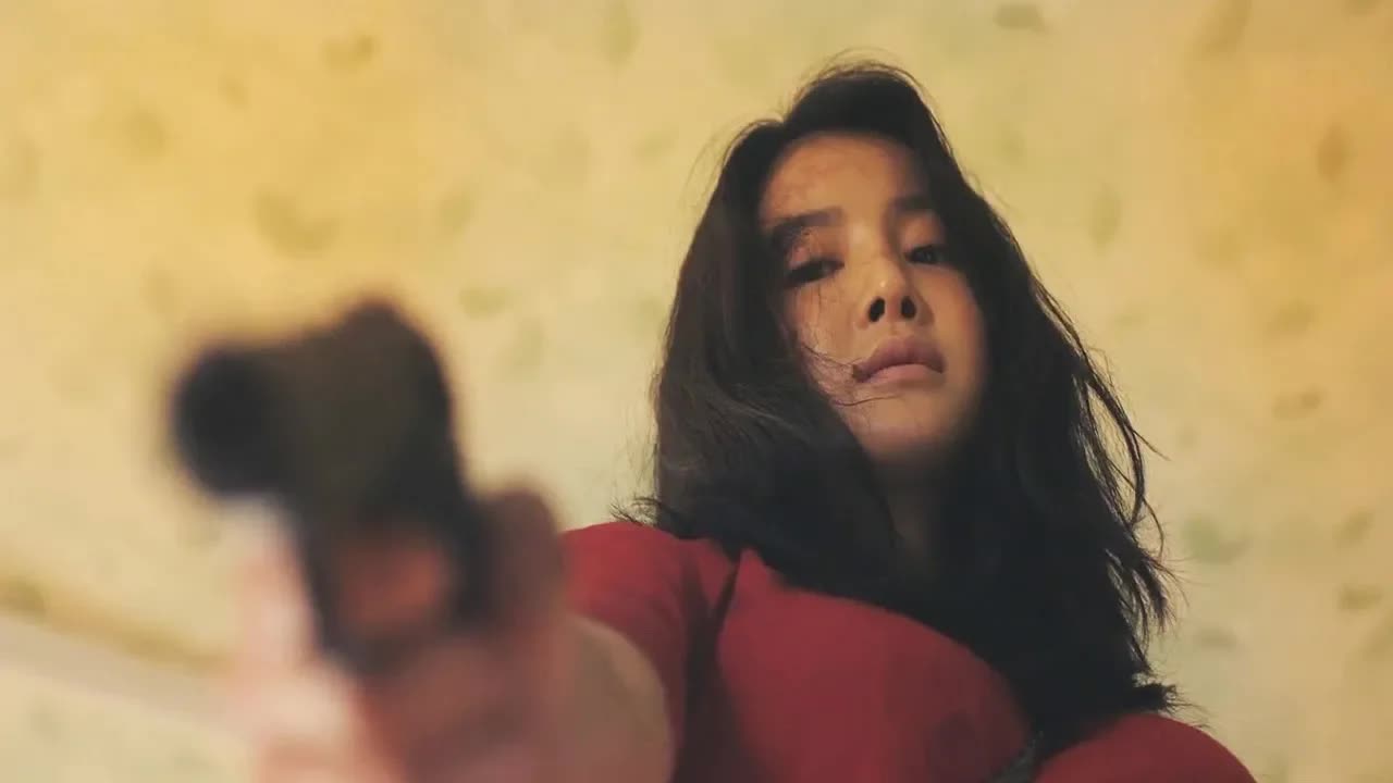 韩国黑暗电影，美女直捣黑帮老窝，手刃社会大佬只为复仇！