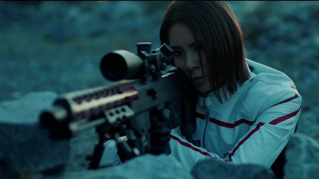 顶级狙击手遭人陷害，一人掀翻中情局，猎杀亿万富翁，狠到发狂！火爆动作片